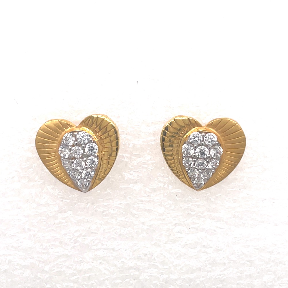 Heart shaped gold earring