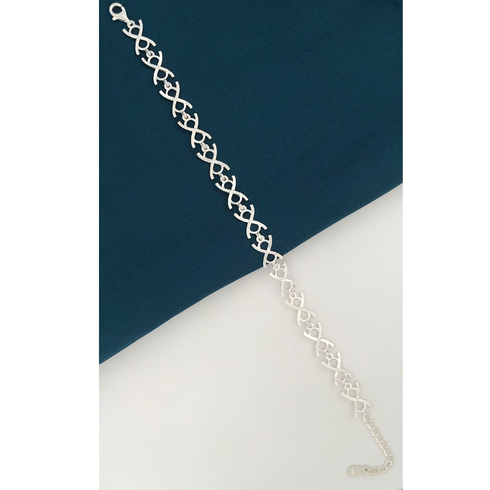 925 Silver Beautiful Design Ladies Bracelet