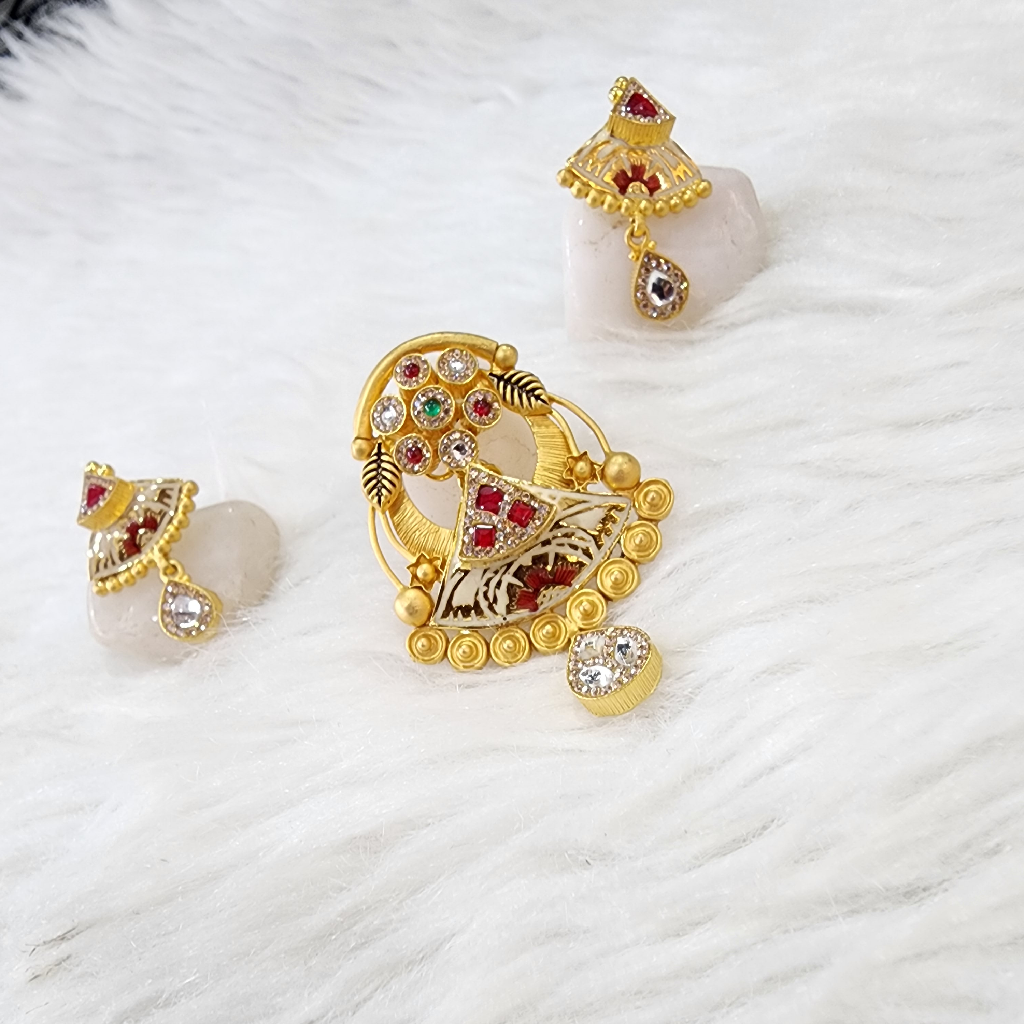 916 Gold Antique Swory Jadtar Pendant Butti