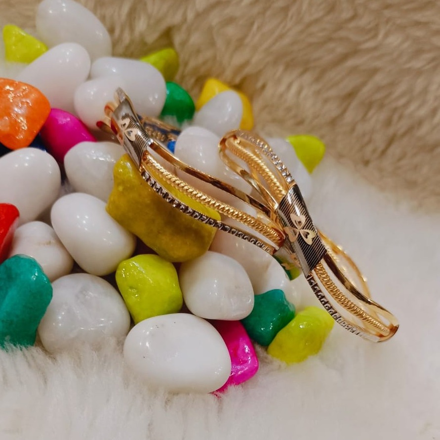 22K Gold Fancy Flower Design Kadli Bangle