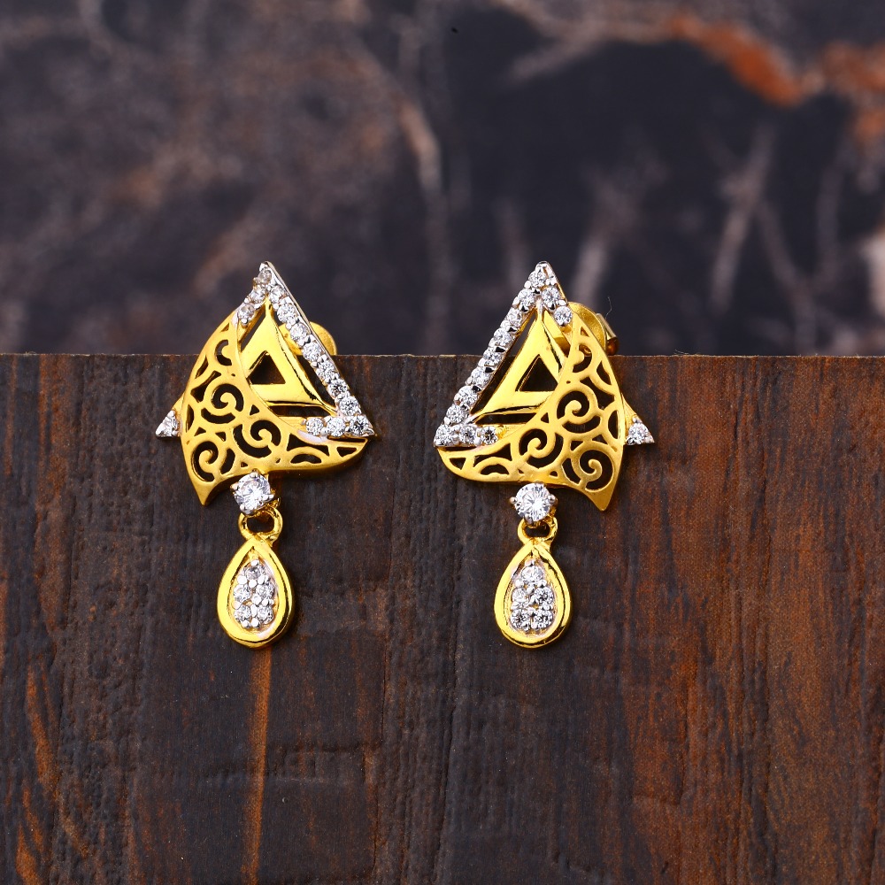 Ladies 22K Gold Fancy Earrings -LFE151