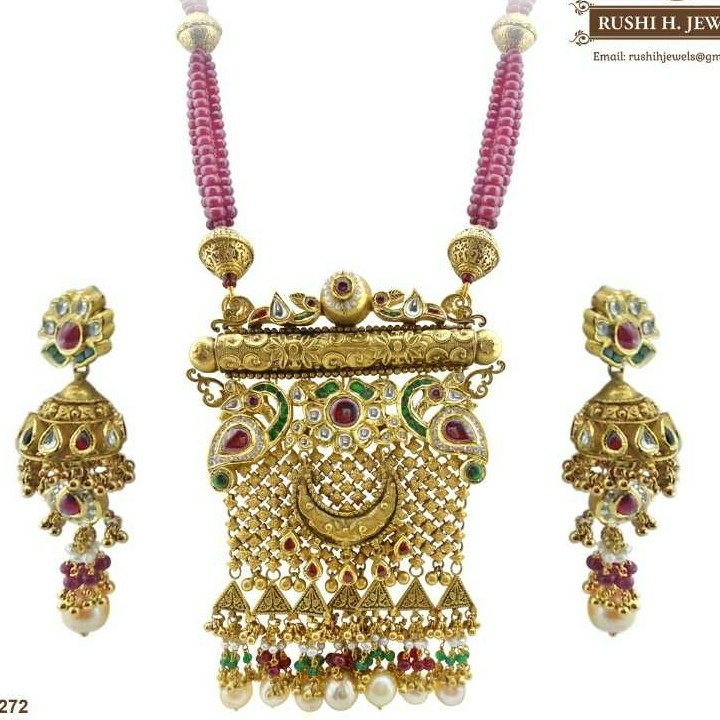 Gold Necklace set