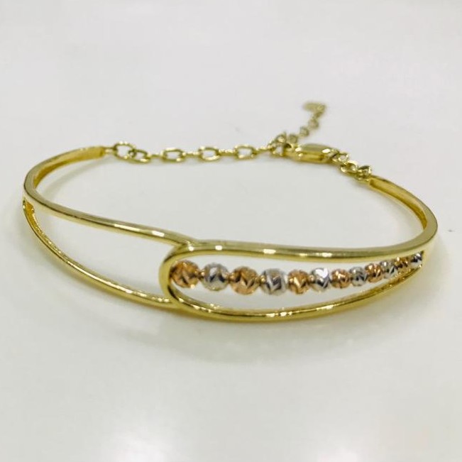 Buy quality 22KT Yellow Gold Prevailing Brecelet For Women in Ahmedabad