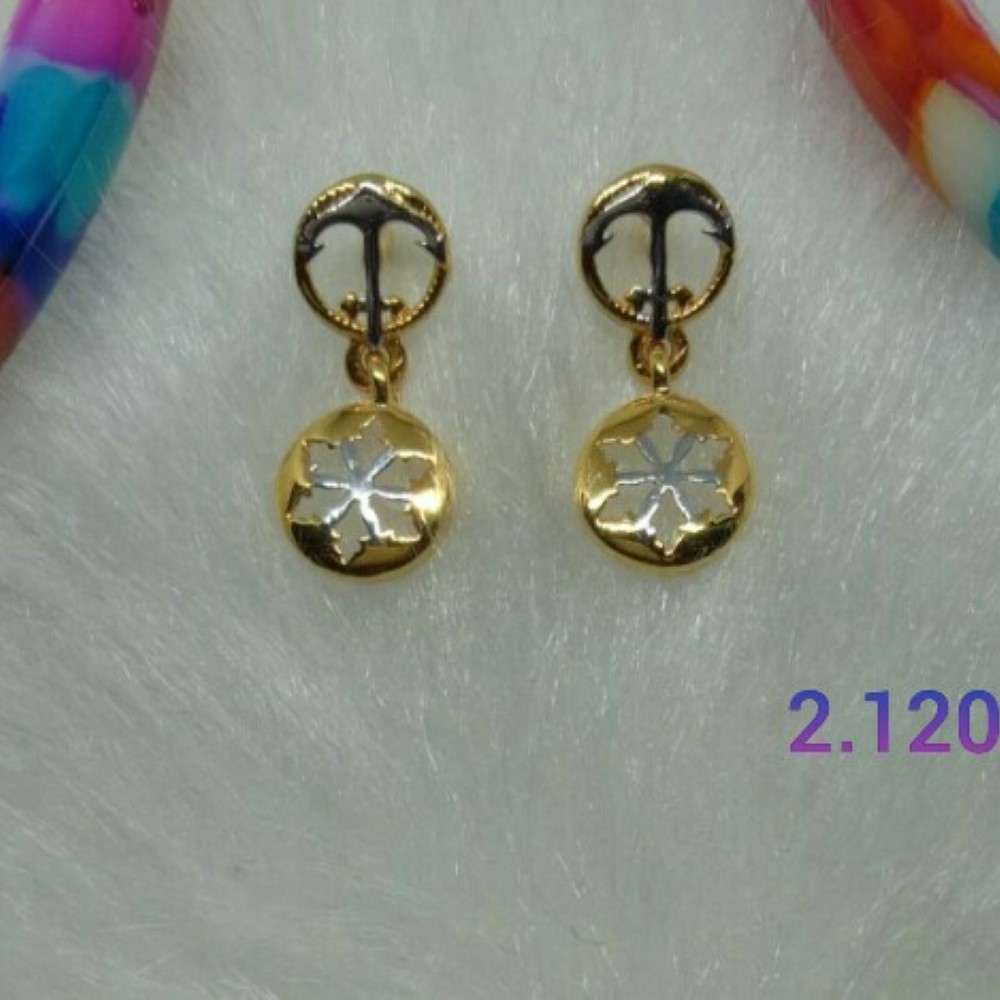 Gold Fine Design Earrings