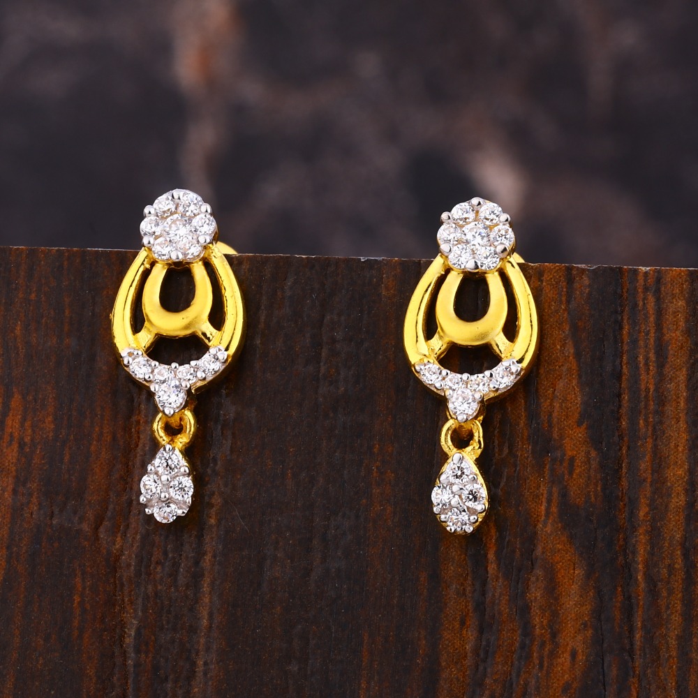 Buy quality 22KT Gold CZ Diamond Exclusive Ladies Earring LFE536 in ...