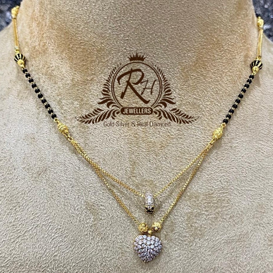 22 carat gold latest daimond heard shape ladies mangalsutra RH-MS692