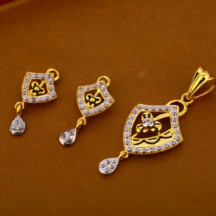 916 Gold Hallmark Stylish Ladies Pendant Set FPS313