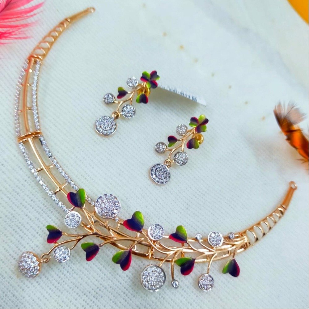Trendy designer 18 kt rose gold necklace set