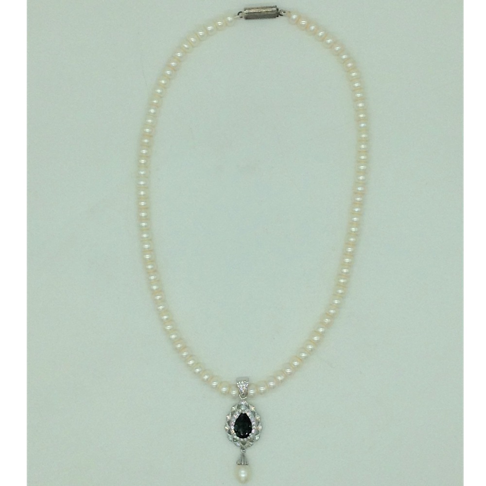 White,Green Cz Pendent Set With 1 Line Flat Pearls Mala JPS0732