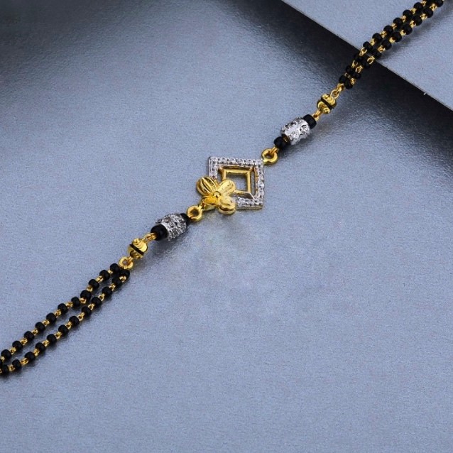 Hand mangalsutra
