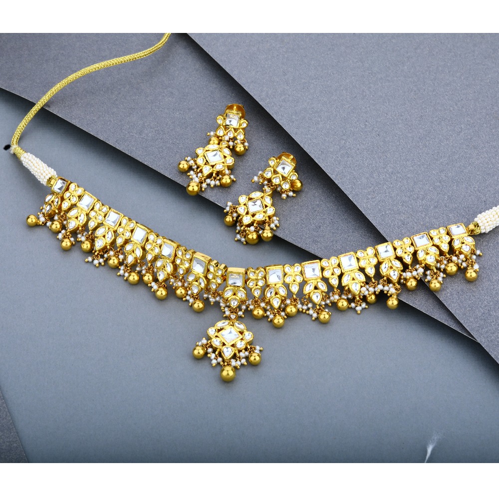22KT Gold Kundan Necklace Set 