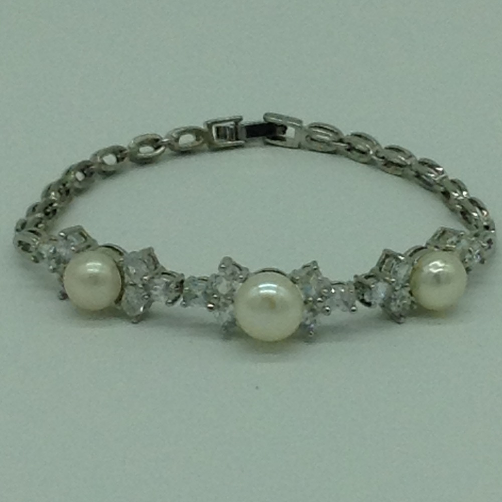 White Button Pearls And White CZ White Alloy Chain Bracelet JBG0209