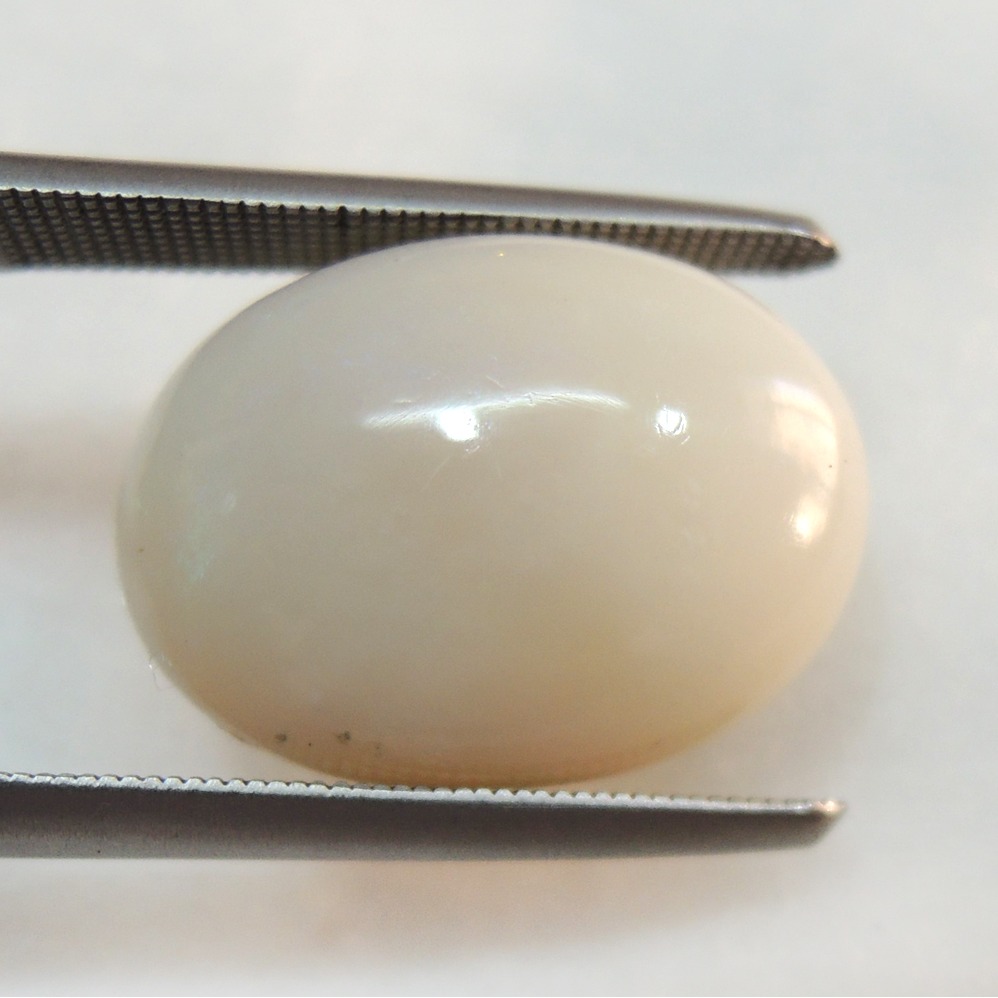 6.86ct (7.53 ratti) oval natural opal KBG-O010