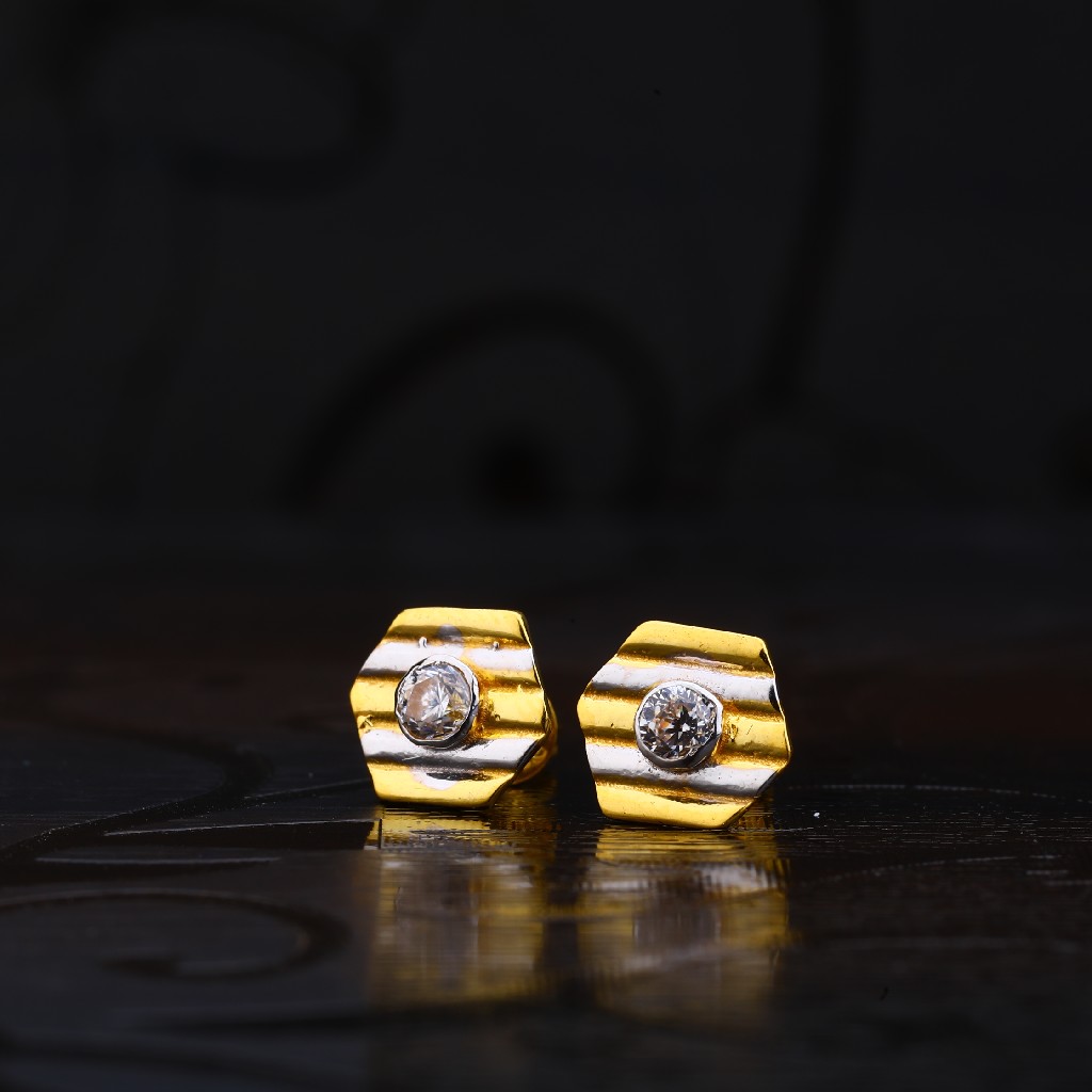 22kt Gold Exclusive Earring of Solitare LSE135