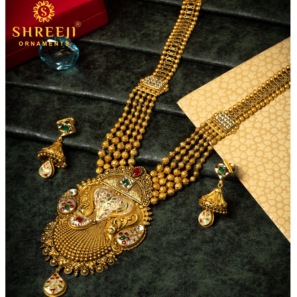 22 kt gold antique necklace set in Surat