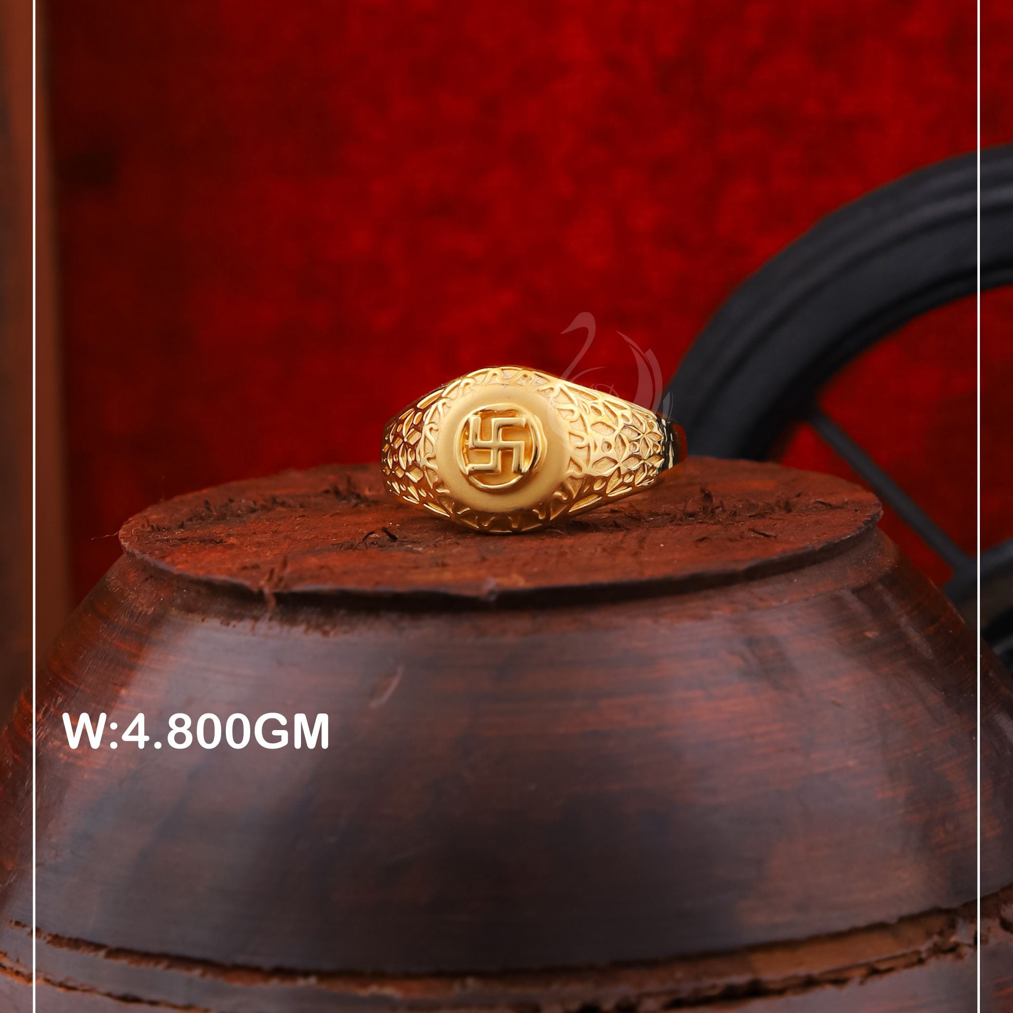 916 Gold Dazzling Designer Ring PJR10