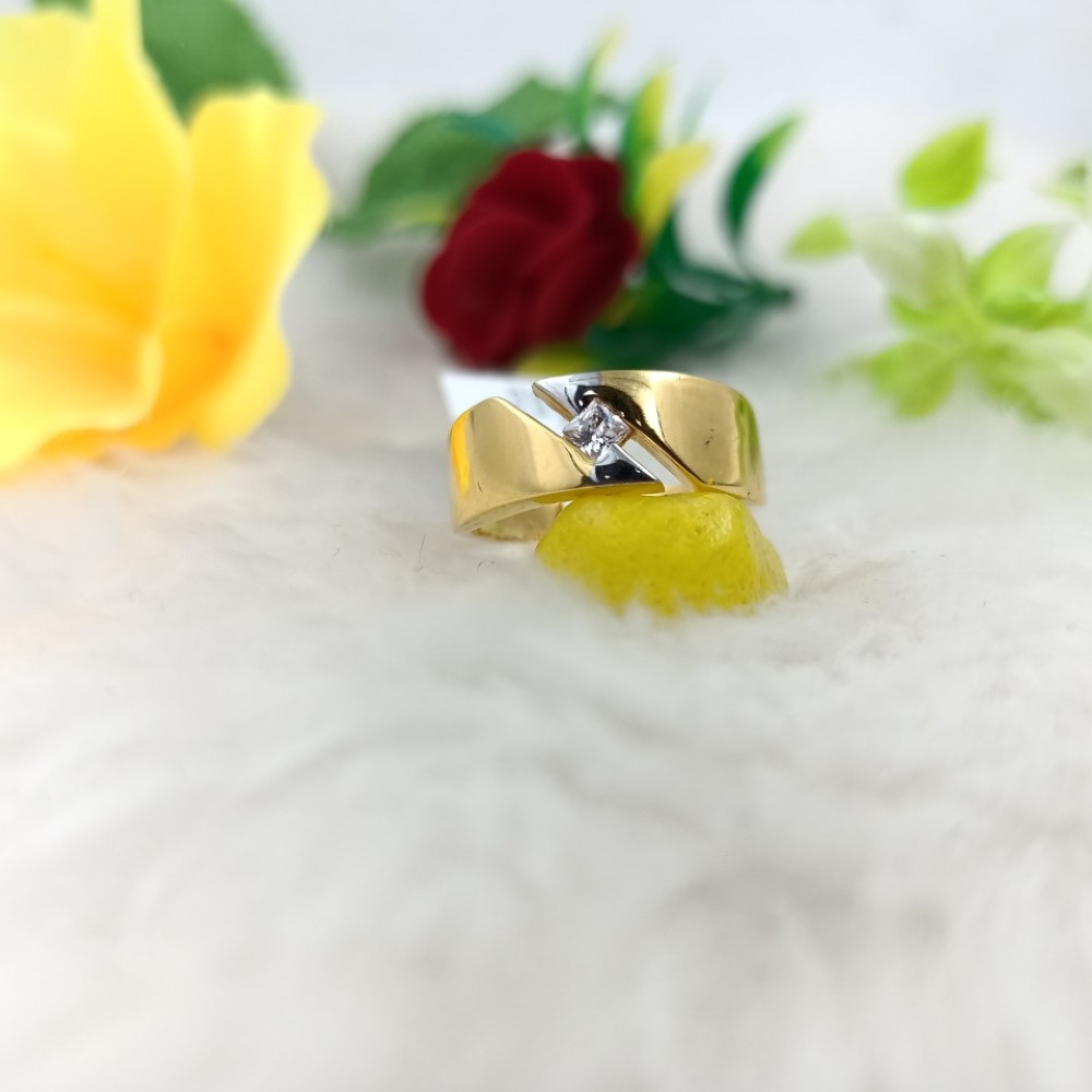 22k Yellow Gold Beautiful Ring