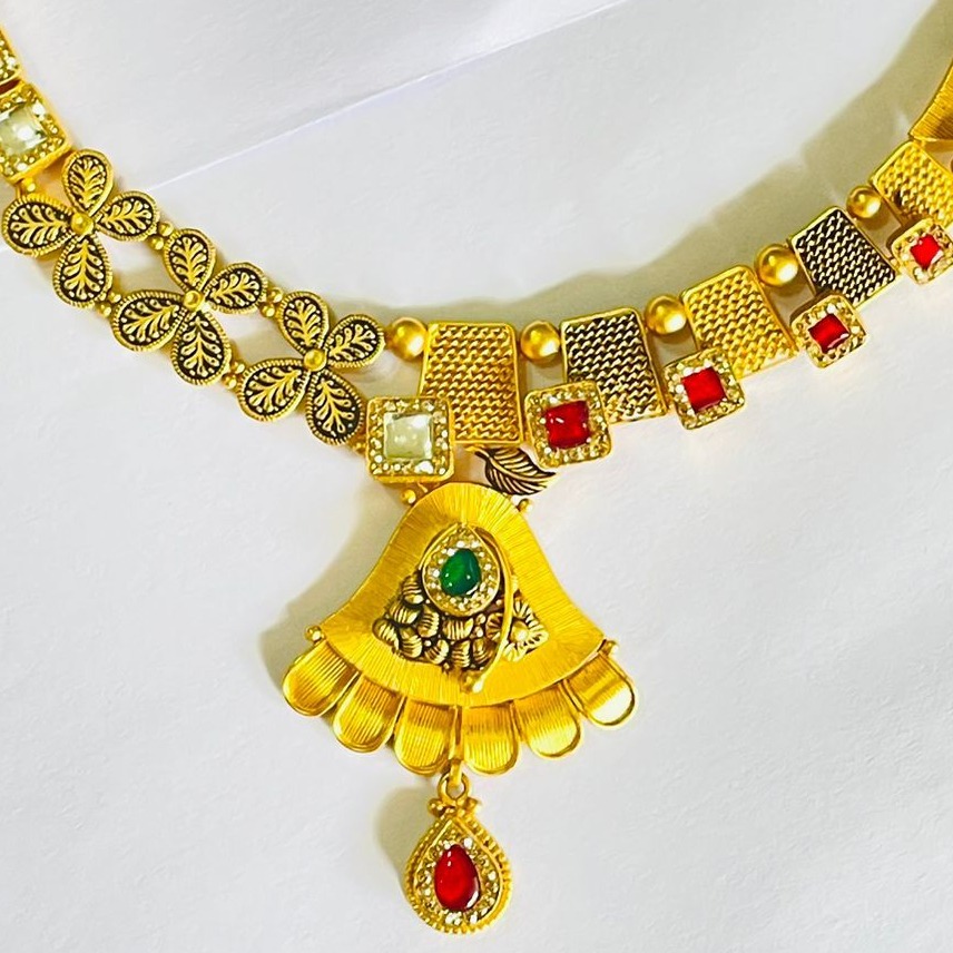 916 Gold Antique Jadtar Necklace Set