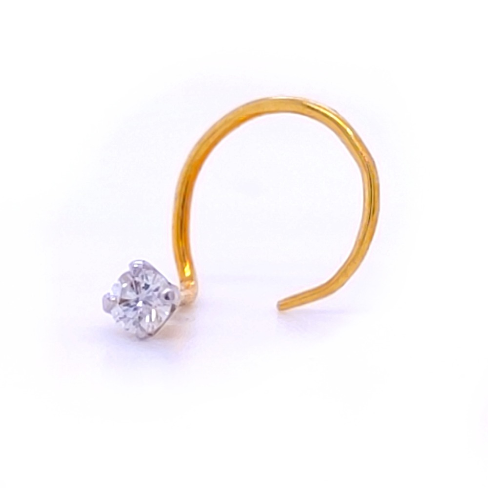 Tara one diamond nose pin