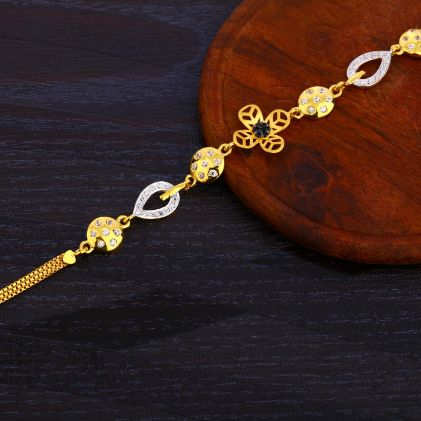 916 Gold Ladies Hallmark Fancy Bracelet LB380