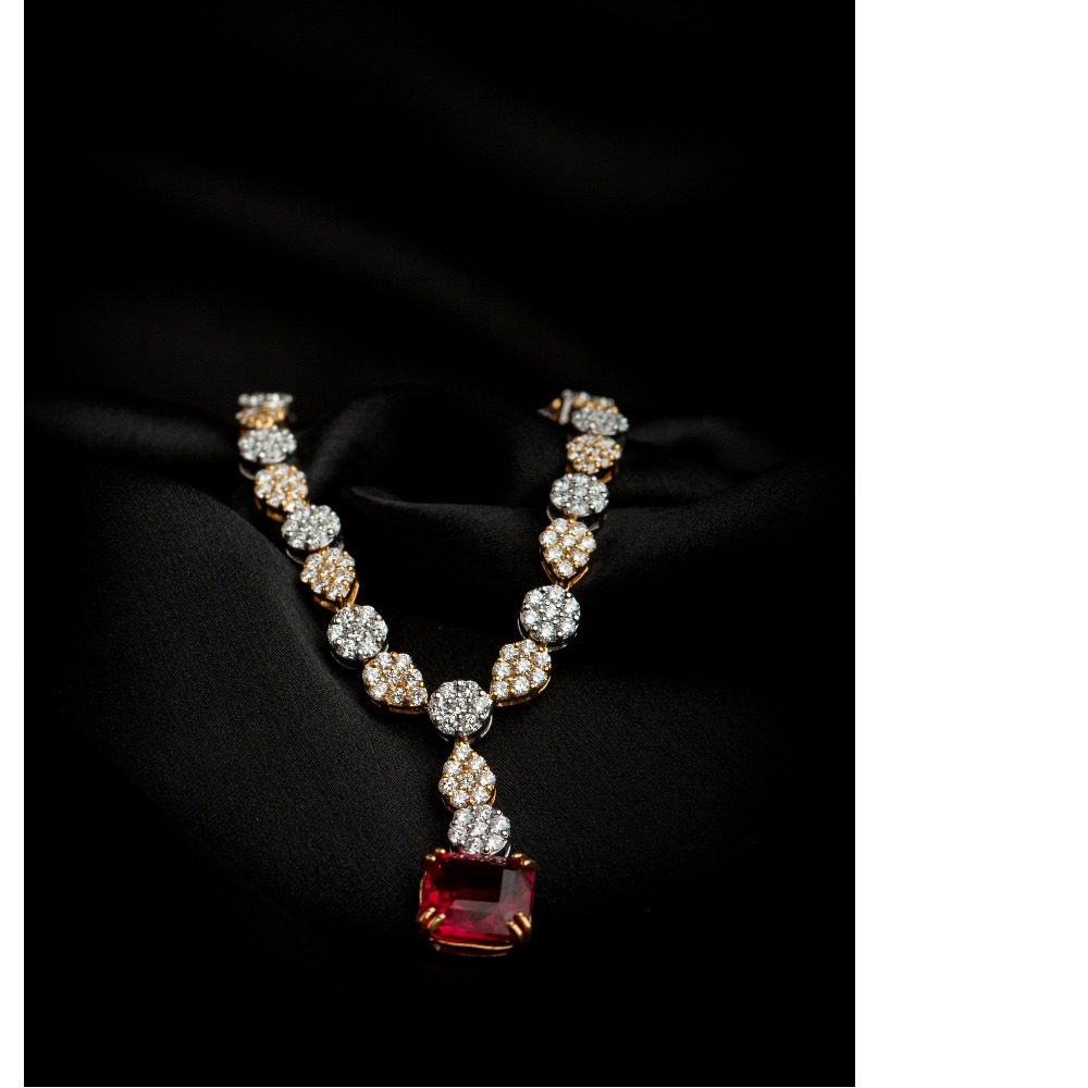 18KT Real Diamond Ladies Designer Necklace