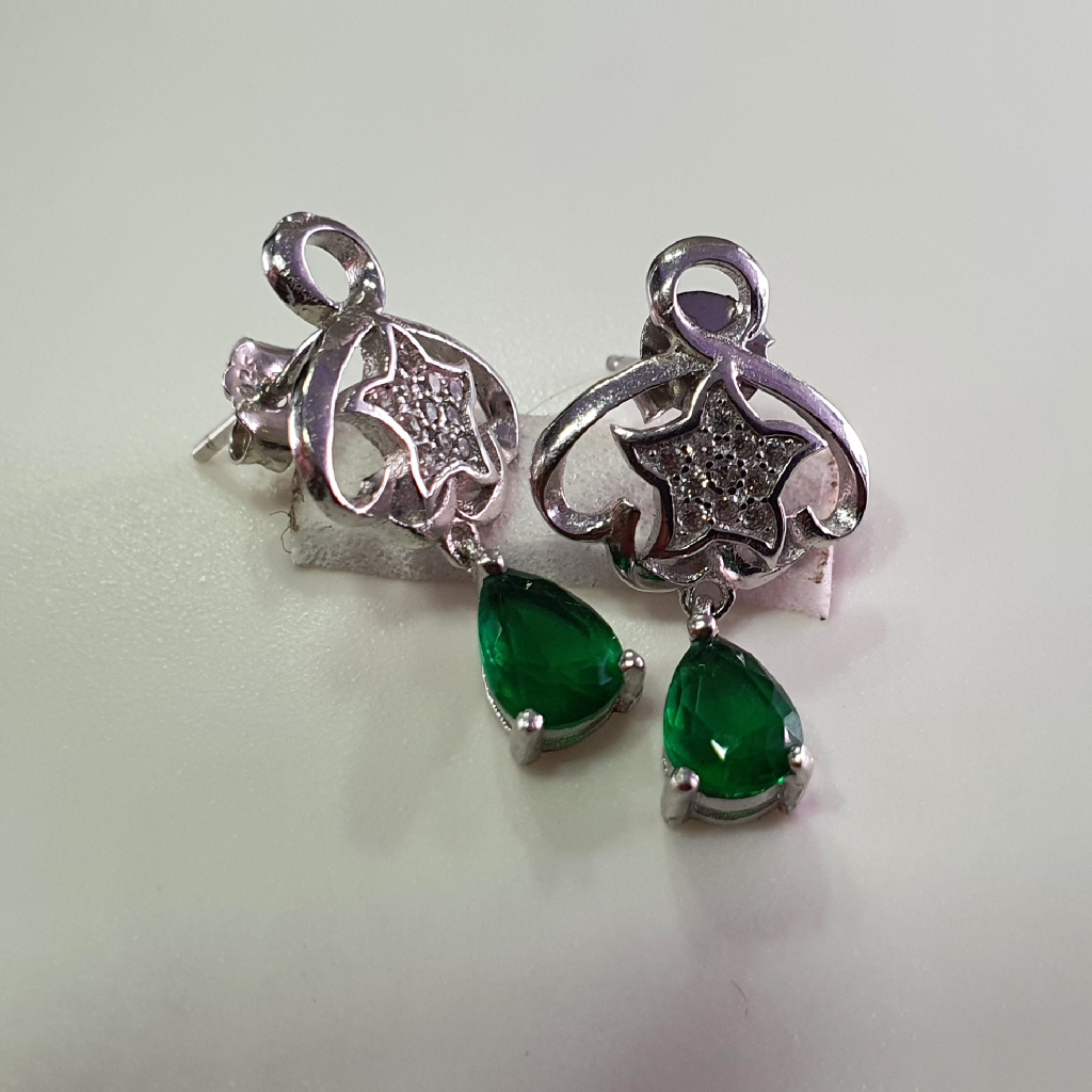 925 Sterling Silver Mini Diamond Earring