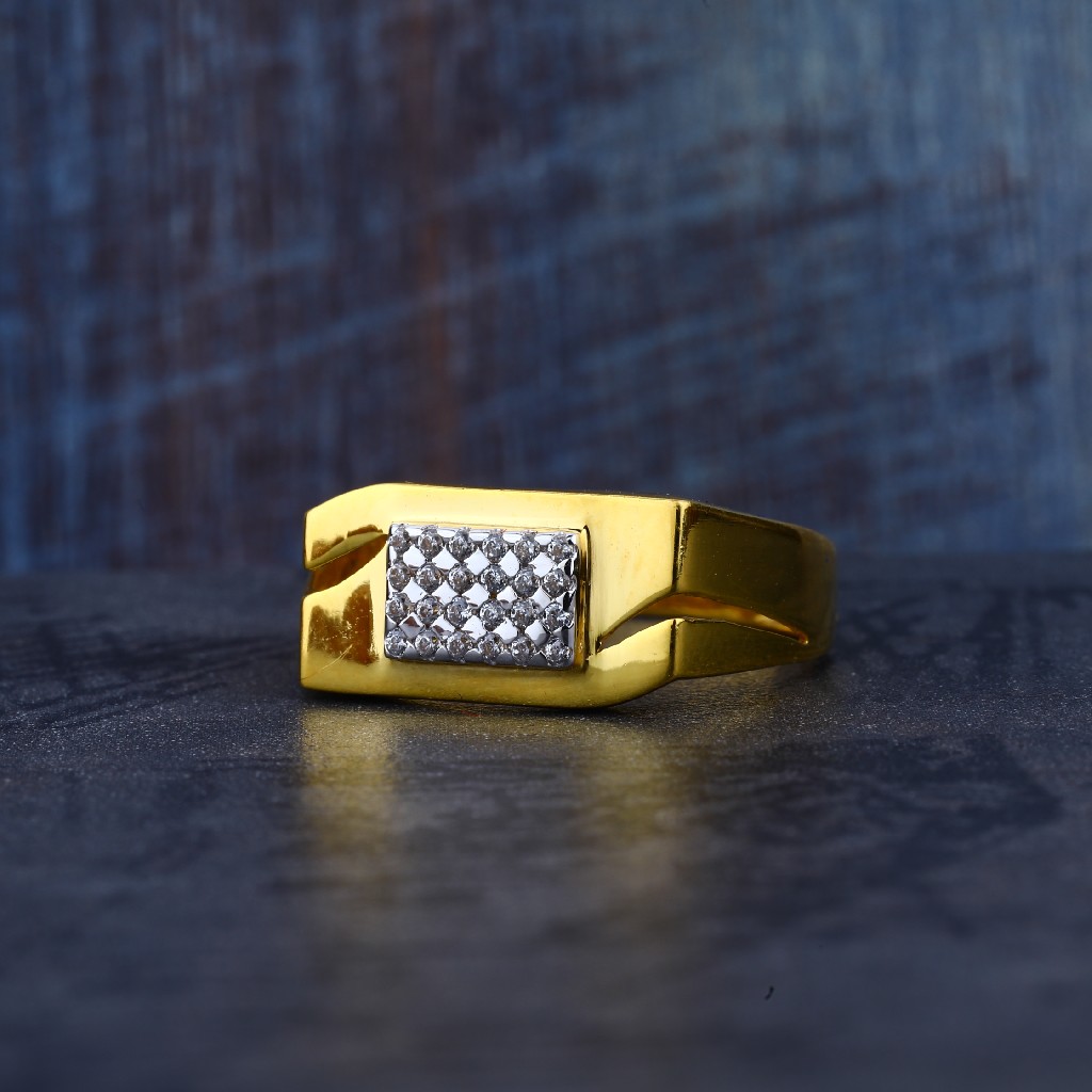 Buy quality Mens Cz Gold 22K Ring-MR139 in Ahmedabad