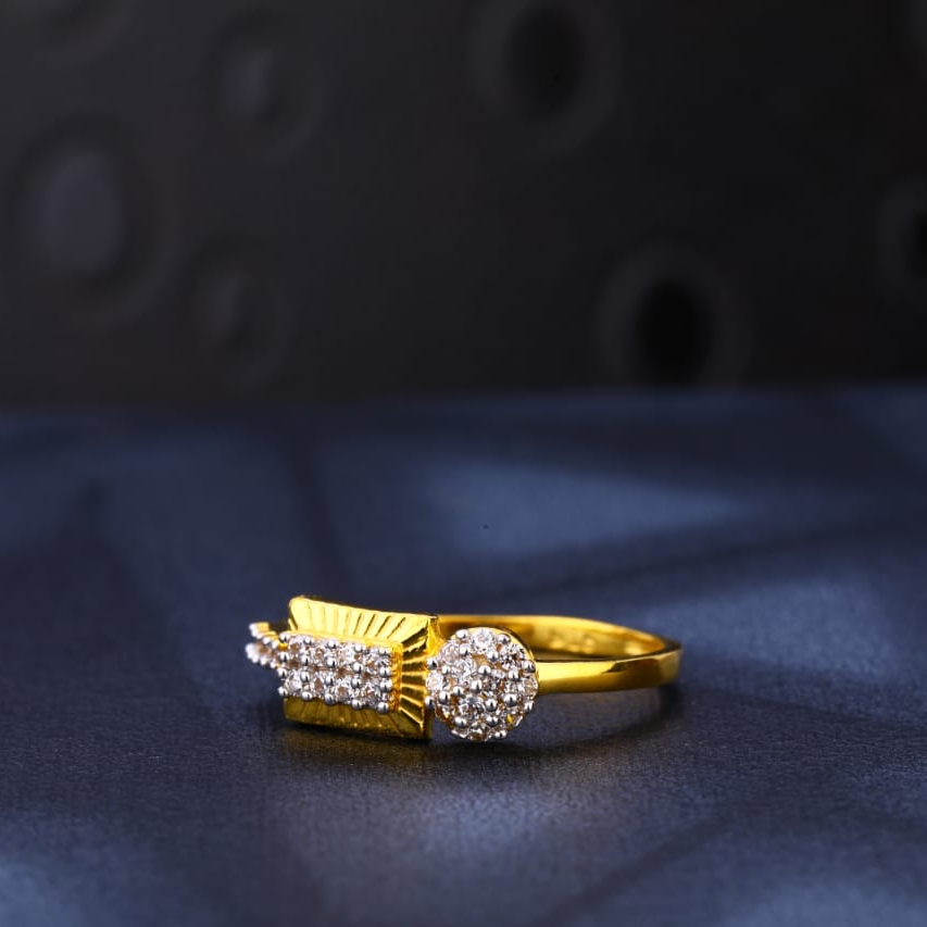 22KT Gold CZ Designer Ladies Ring LR932