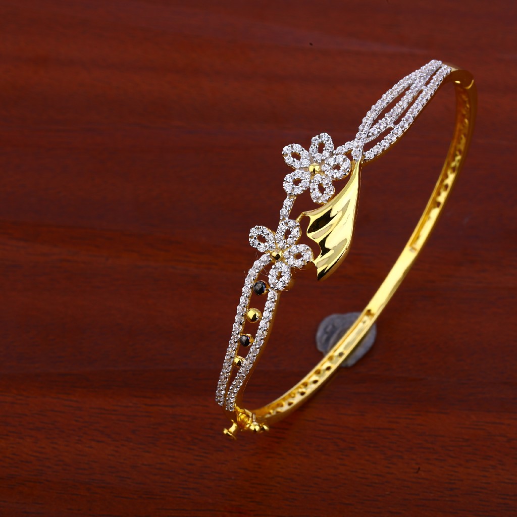 750 Gold cz Fancy Bracelet Kada LKB73