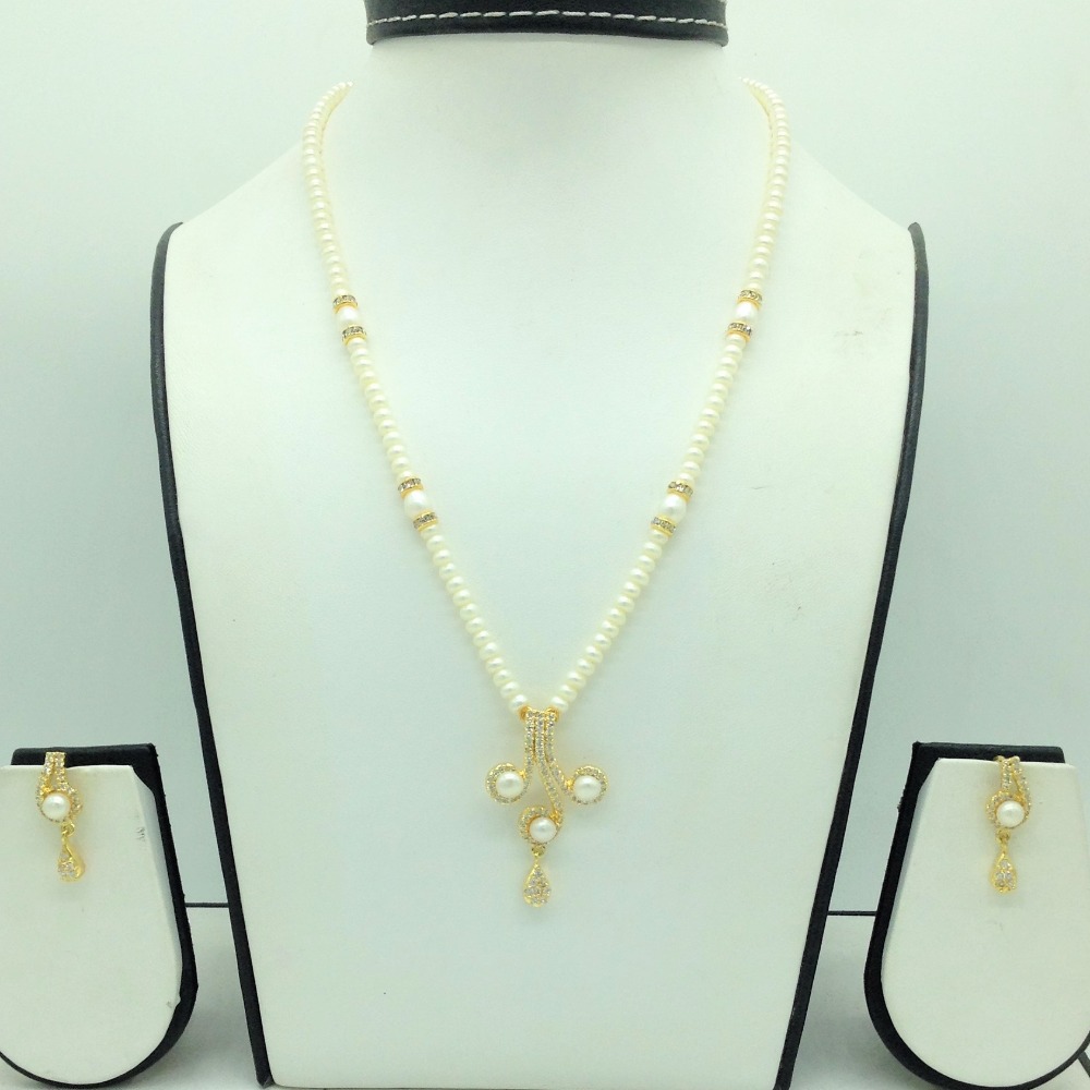 White cz pendent set with 1 line flat pearls mala jps0688