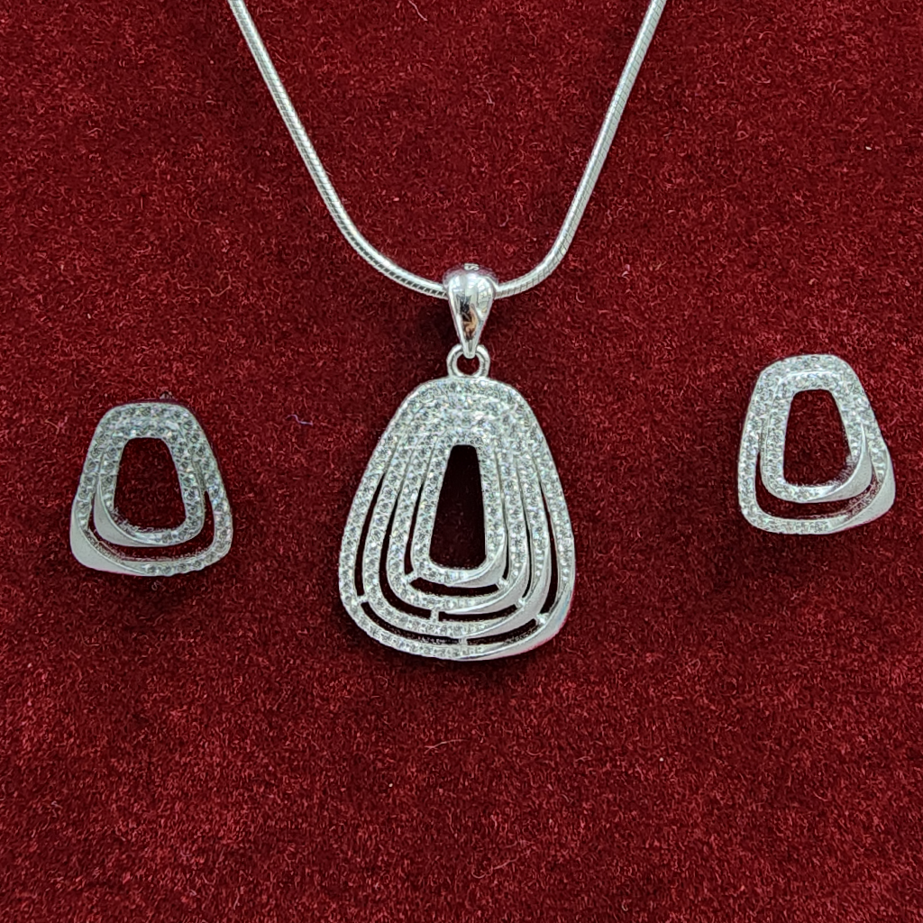 925 Sterling Silver Square Lining Chain Pendant Set