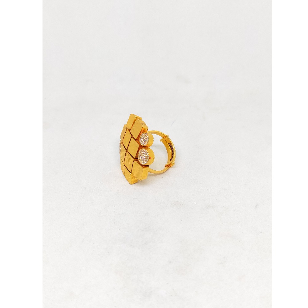 Designer Antique gold ring
