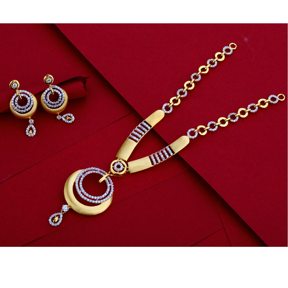 916 CZ Gold Women's Necklace Set LN12
