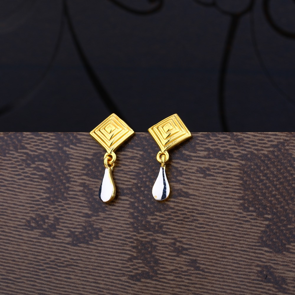 Ladies 22K Gold Delicate Cz Plain Earring -LPE74