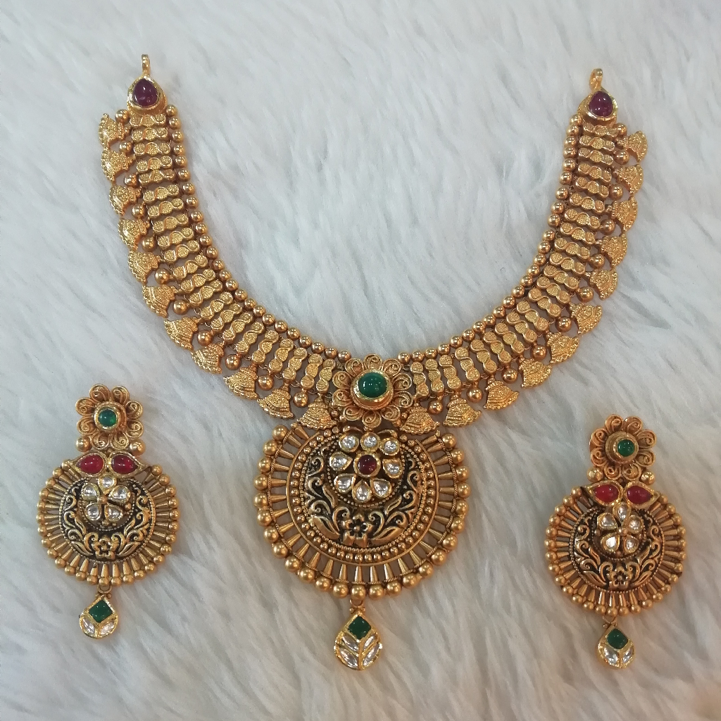916 gold kundan jewellery oxidized short set