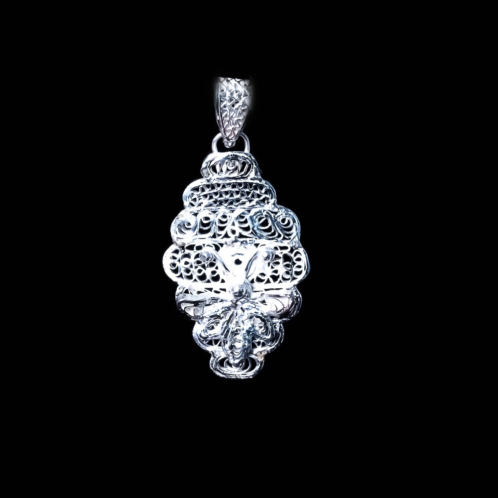 Silver plain design pendants
