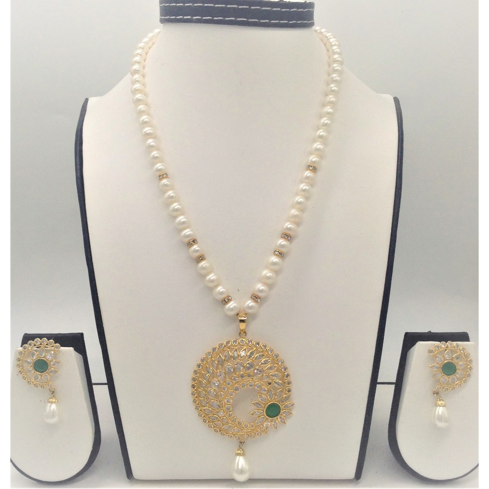 White, green cz pendent set with 1 line round pearls jps0331