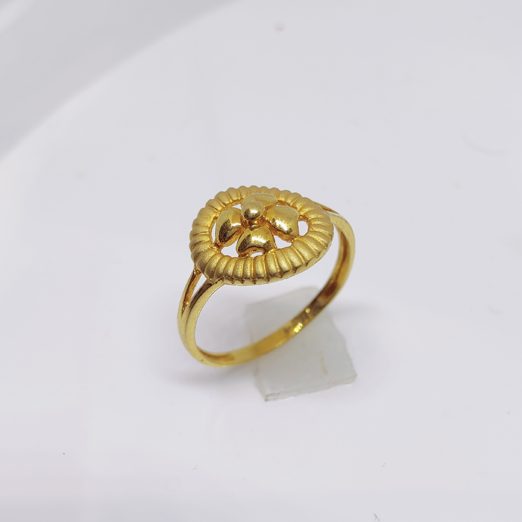 22k gold plain flower design ladies ring