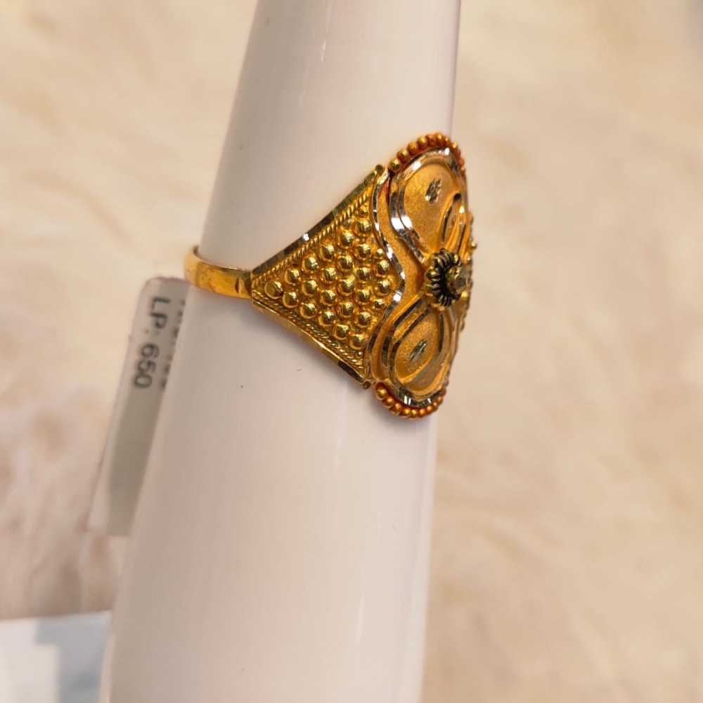 22KT Gold Hallmark Designer Ring For Women