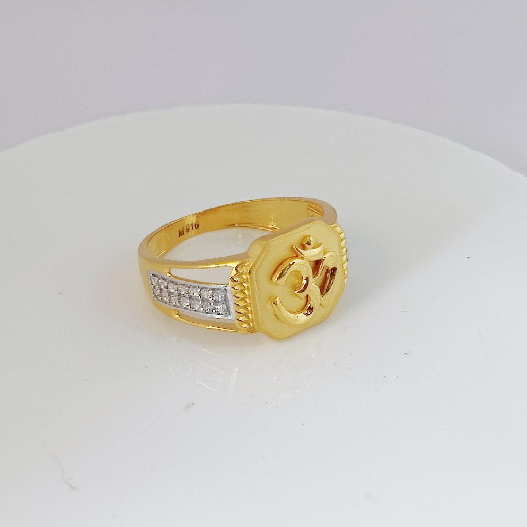 22K Gold Om Diamond Gents Ring