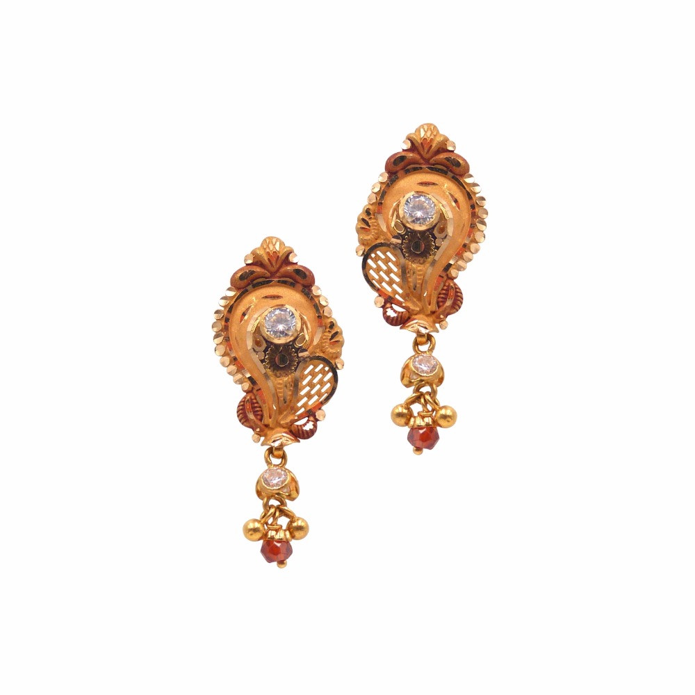 This is a gold earring, who among you all like this earrings? | Gold bridal  jewellery sets, Simple gold earrings, Gold jewellry designs