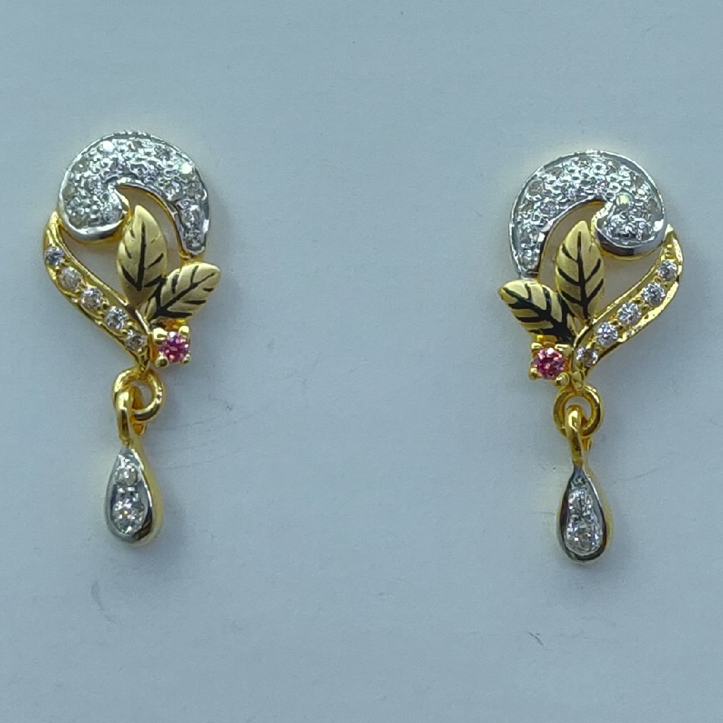 light weight fancy gold earrings