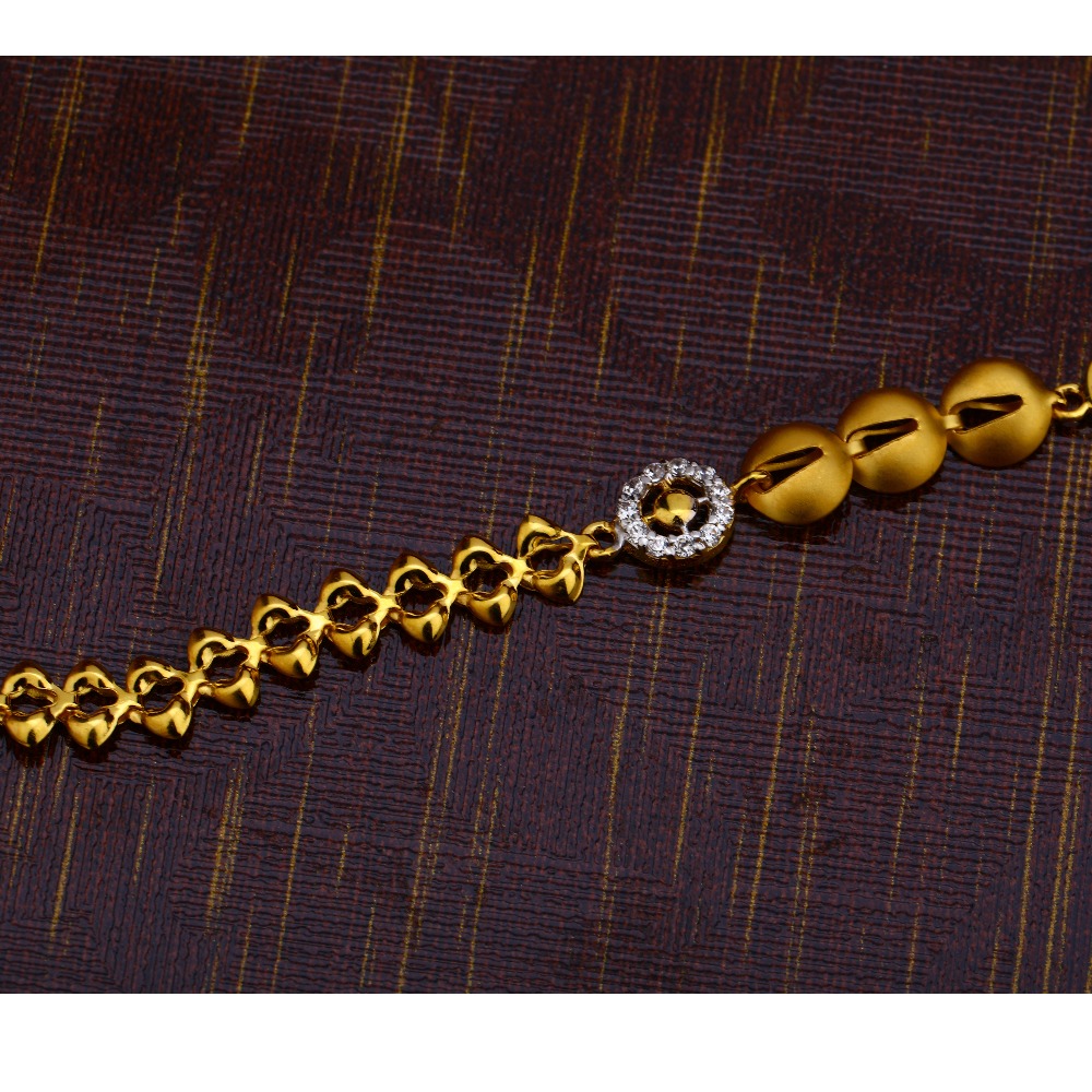 916 Gold Stylish  Hallmark Bajubandh  BB11