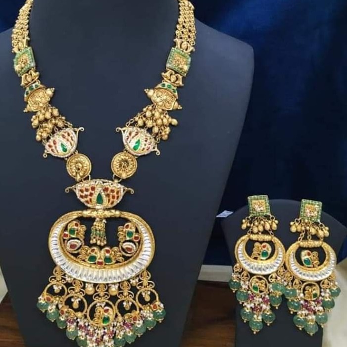 Gold green stone bridal necklace set