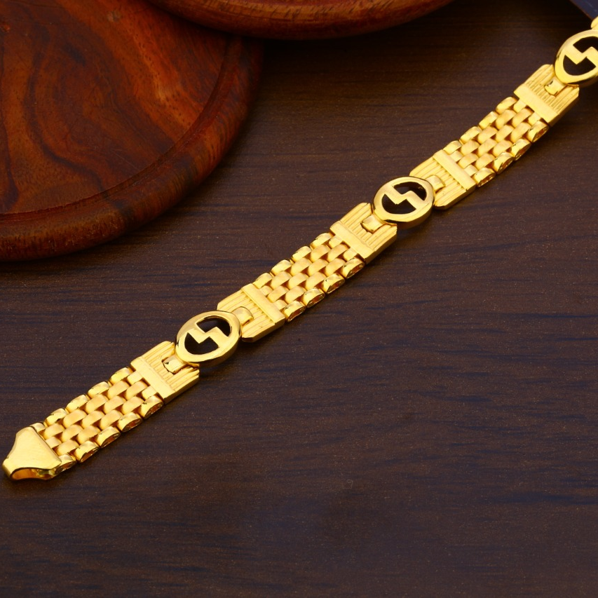 22k gold classic and daily wear bracelate