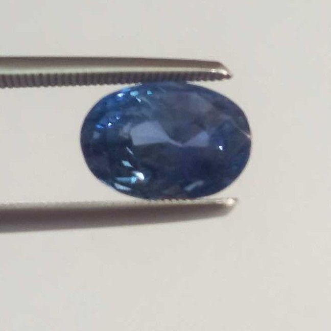 4.03ct oval blue blue-sapphire-neelam