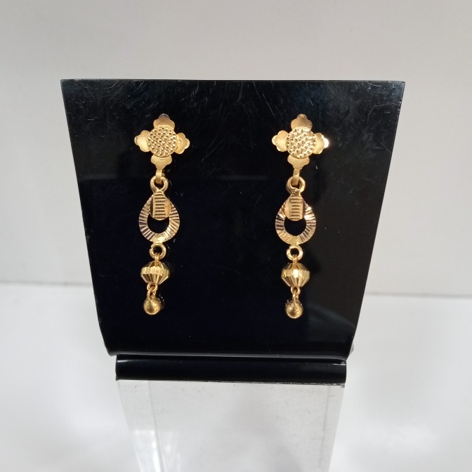 FANCY EARRING