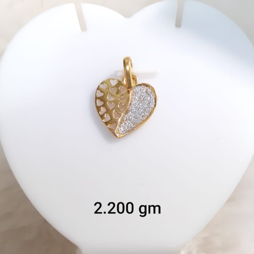 22KT Gold CZ Heart Shape Pendant KG-P07