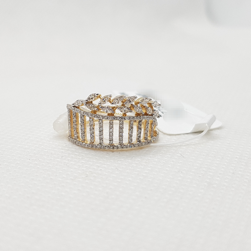 Scattered diamond ring