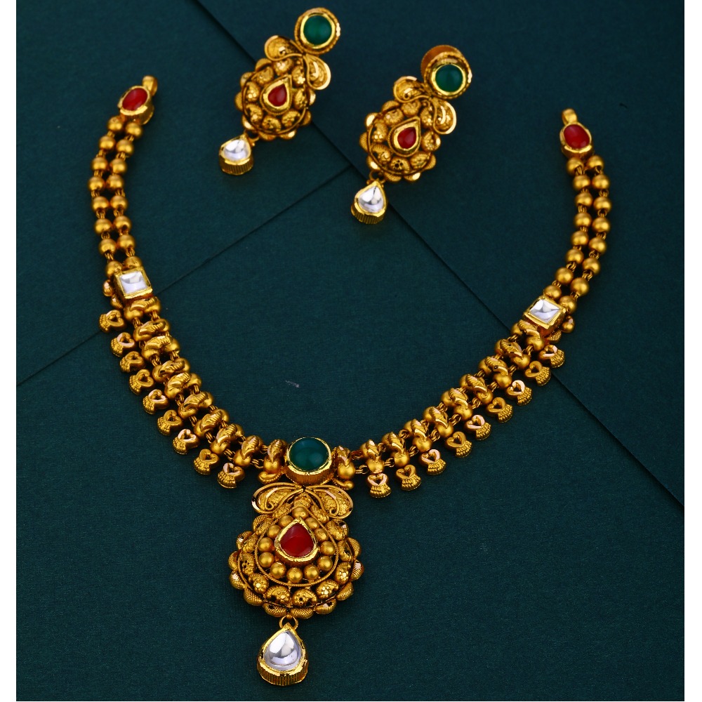 Buy quality 916 gold hallmark kundan Antique necklace set in Ahmedabad